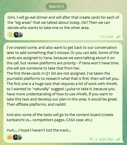 Team leader sending a transparent async message in a group chat about evening work plans and task assignments